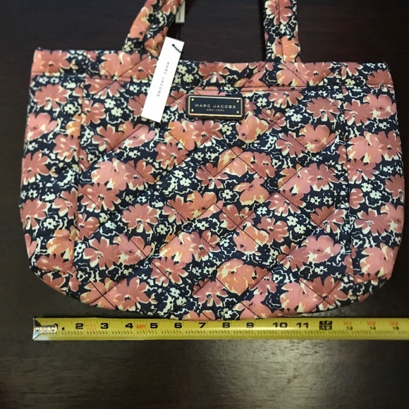 🎊HP🎊🔥5 ⭐️ NWT Ultralight Marc Jacobs Bag🔥 - Picture 8 of 8